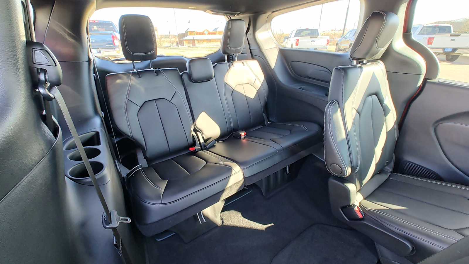 Thumbnail: 2026 Chrysler Pacifica - 23