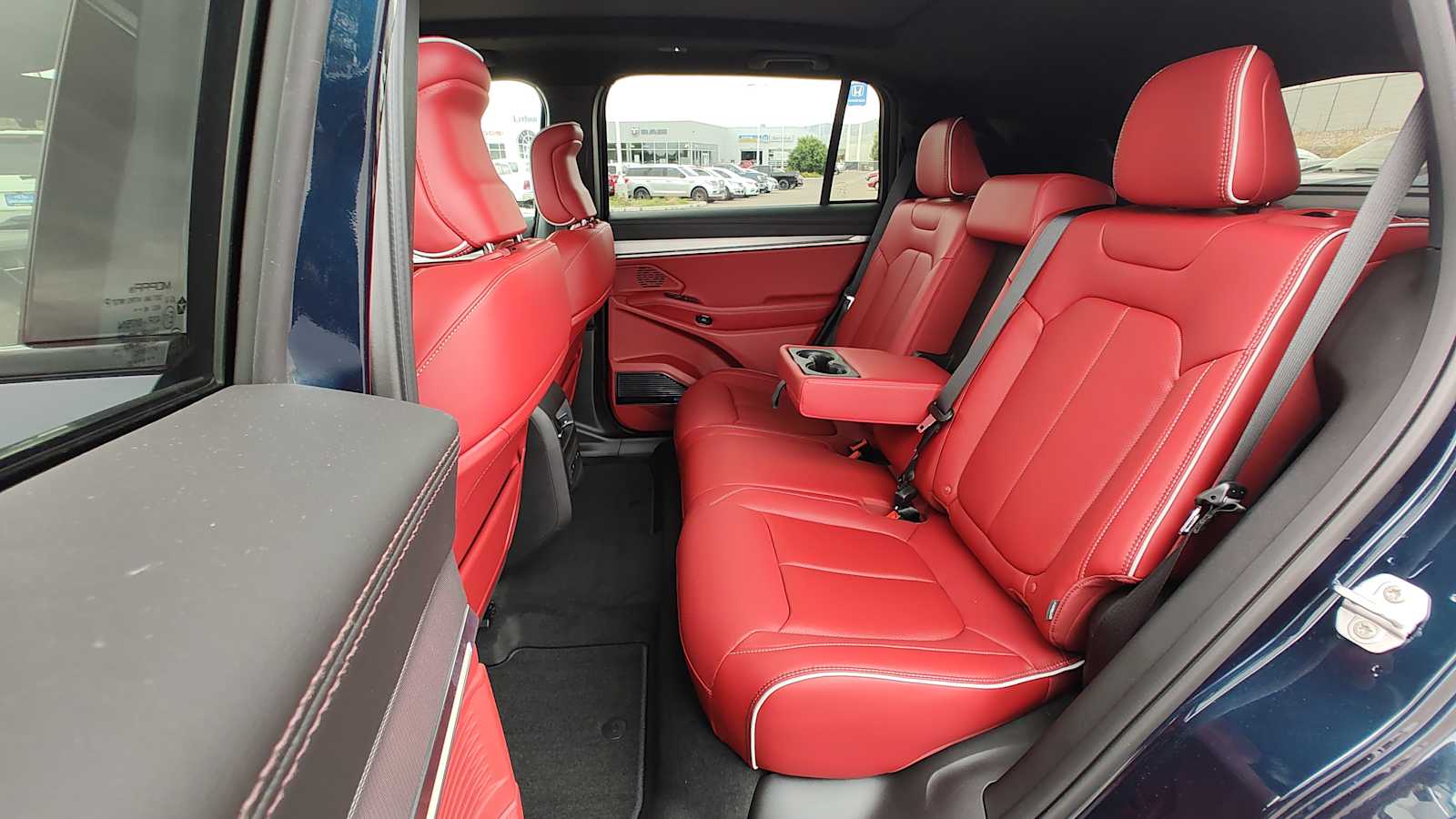 Thumbnail: 2025 Jeep Wagoneer S - 13
