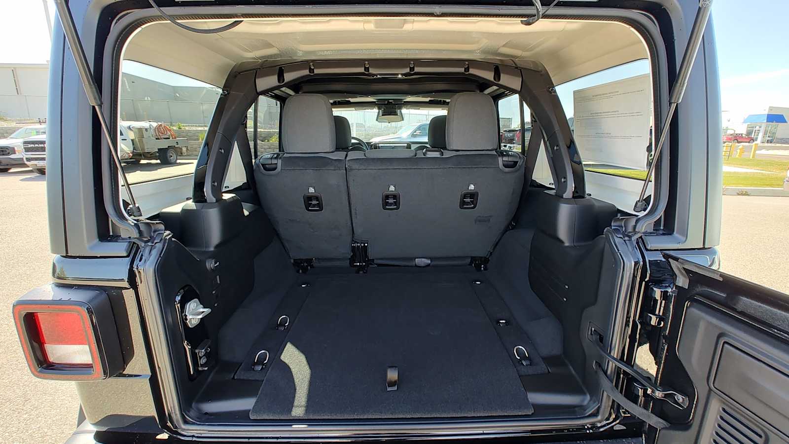 Thumbnail: 2026 Jeep Wrangler - 19