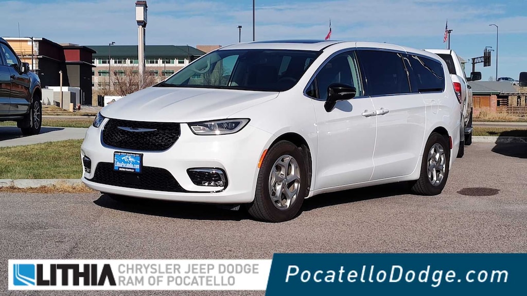 Used 2024 Chrysler Pacifica Limited Van Passenger Van
