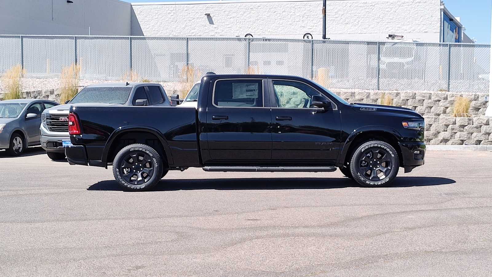 Thumbnail: 2025 RAM 1500 - 25