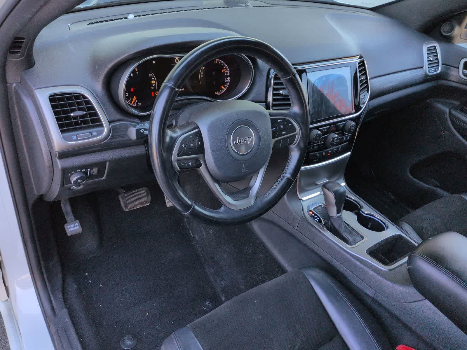 Thumbnail: 2020 Jeep Grand Cherokee - 10