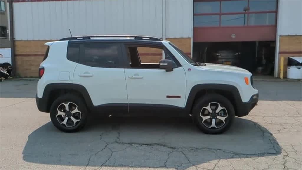 Thumbnail: 2021 Jeep Renegade - 8