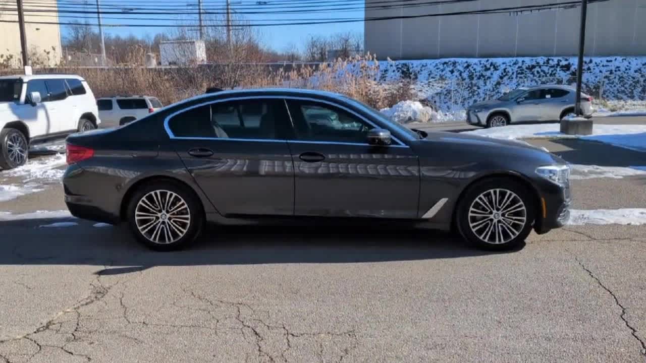 Thumbnail: 2019 BMW 5 Series - 9