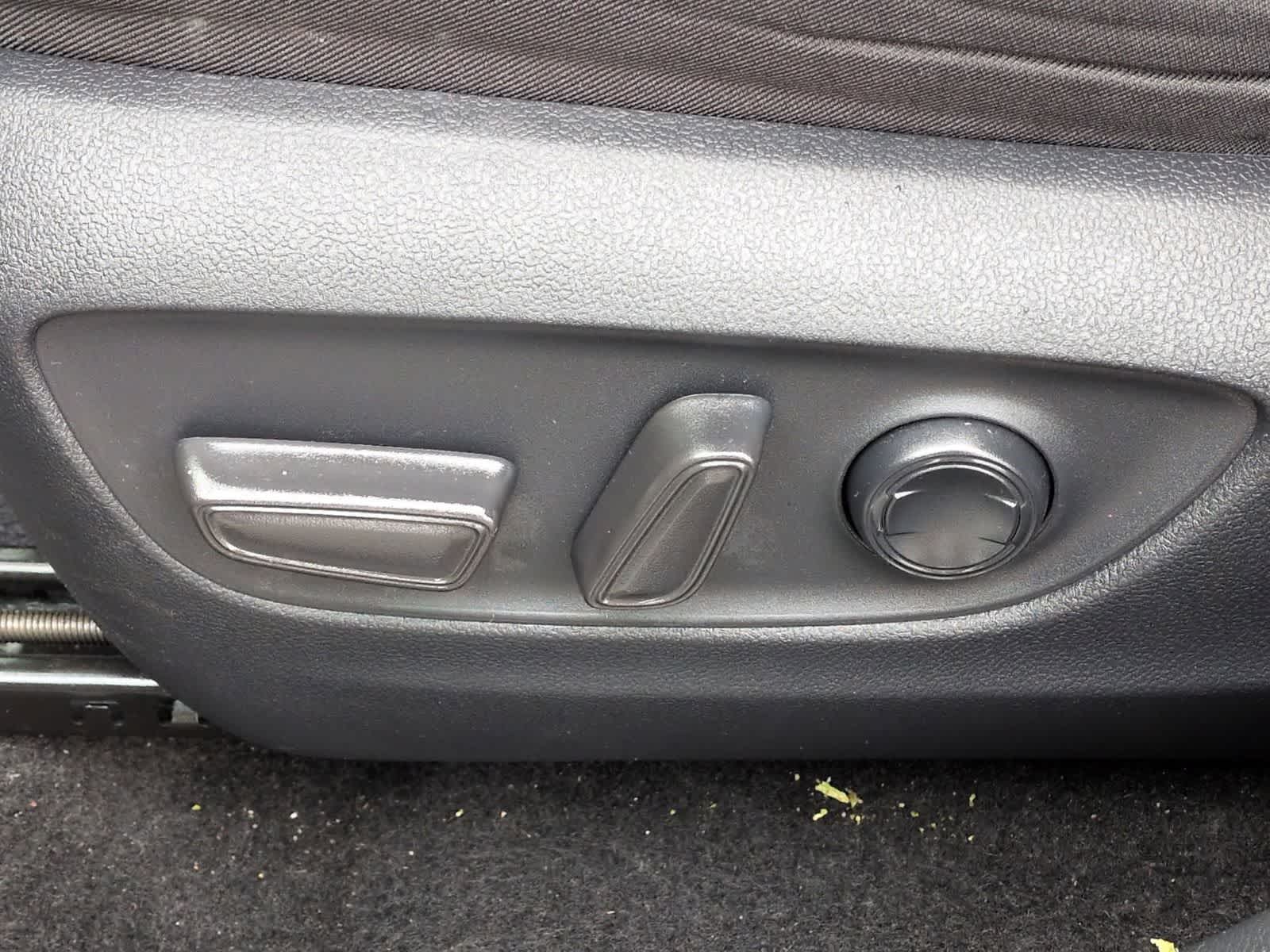 Thumbnail: 2024 Toyota RAV4 - 18