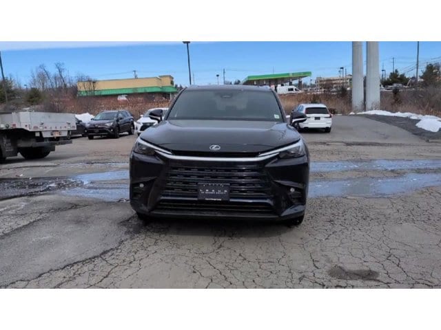 Thumbnail: 2026 Lexus TX - 3