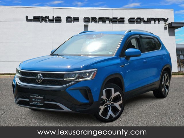 2022 Volkswagen Taos SEL -
                Middletown, NY