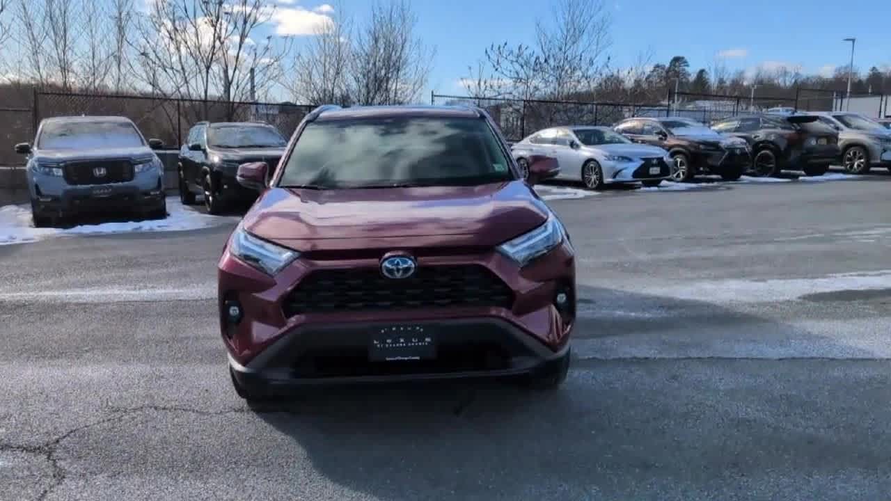 Thumbnail: 2022 Toyota RAV4 - 3