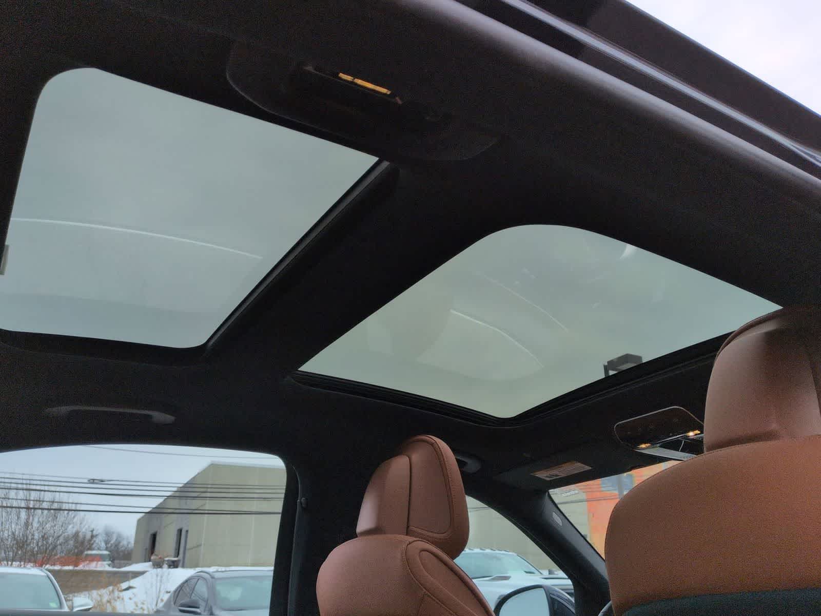 Thumbnail: 2023 Mercedes-Benz C-Class - 22