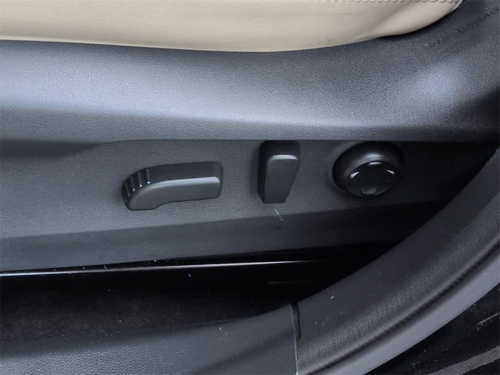 Thumbnail: 2024 Subaru Legacy - 18