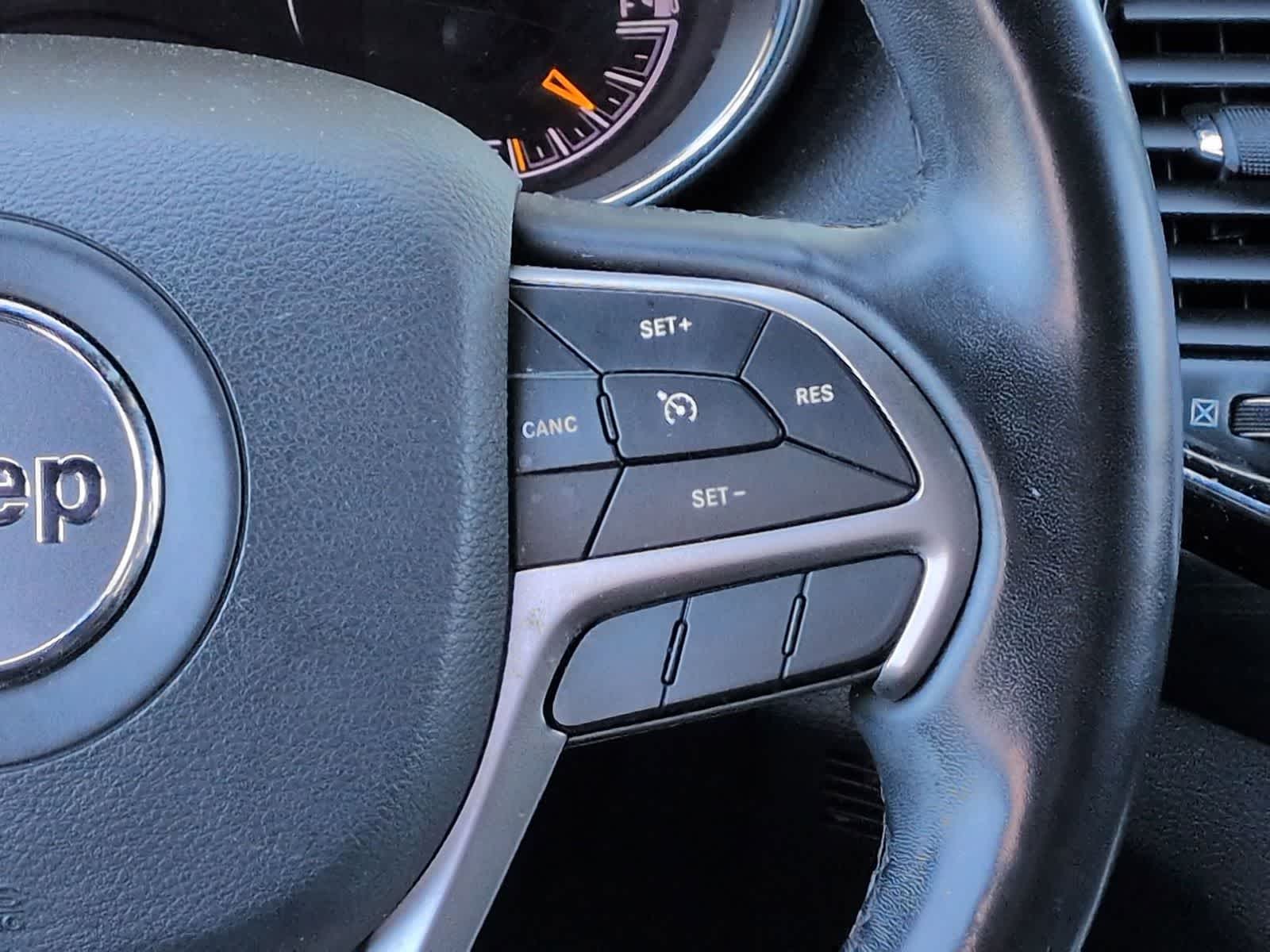 Thumbnail: 2020 Jeep Grand Cherokee - 27