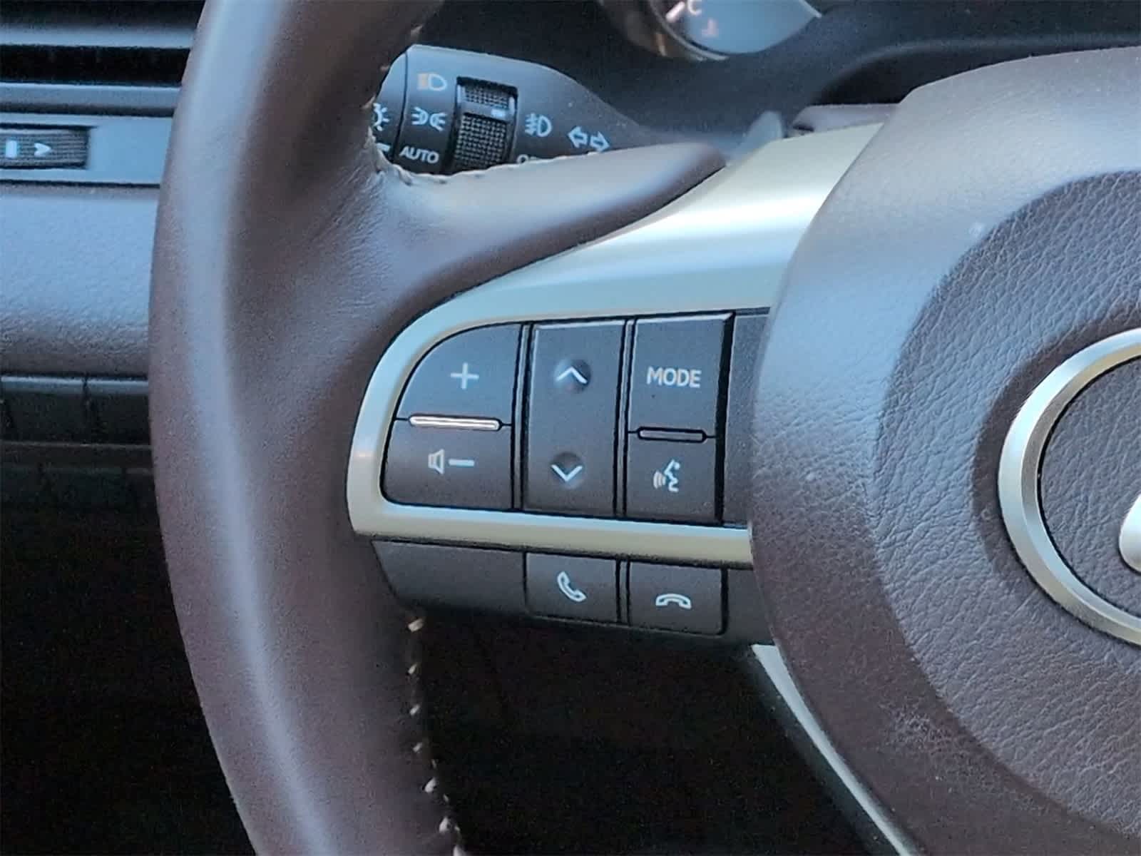 Thumbnail: 2017 Lexus RX - 25