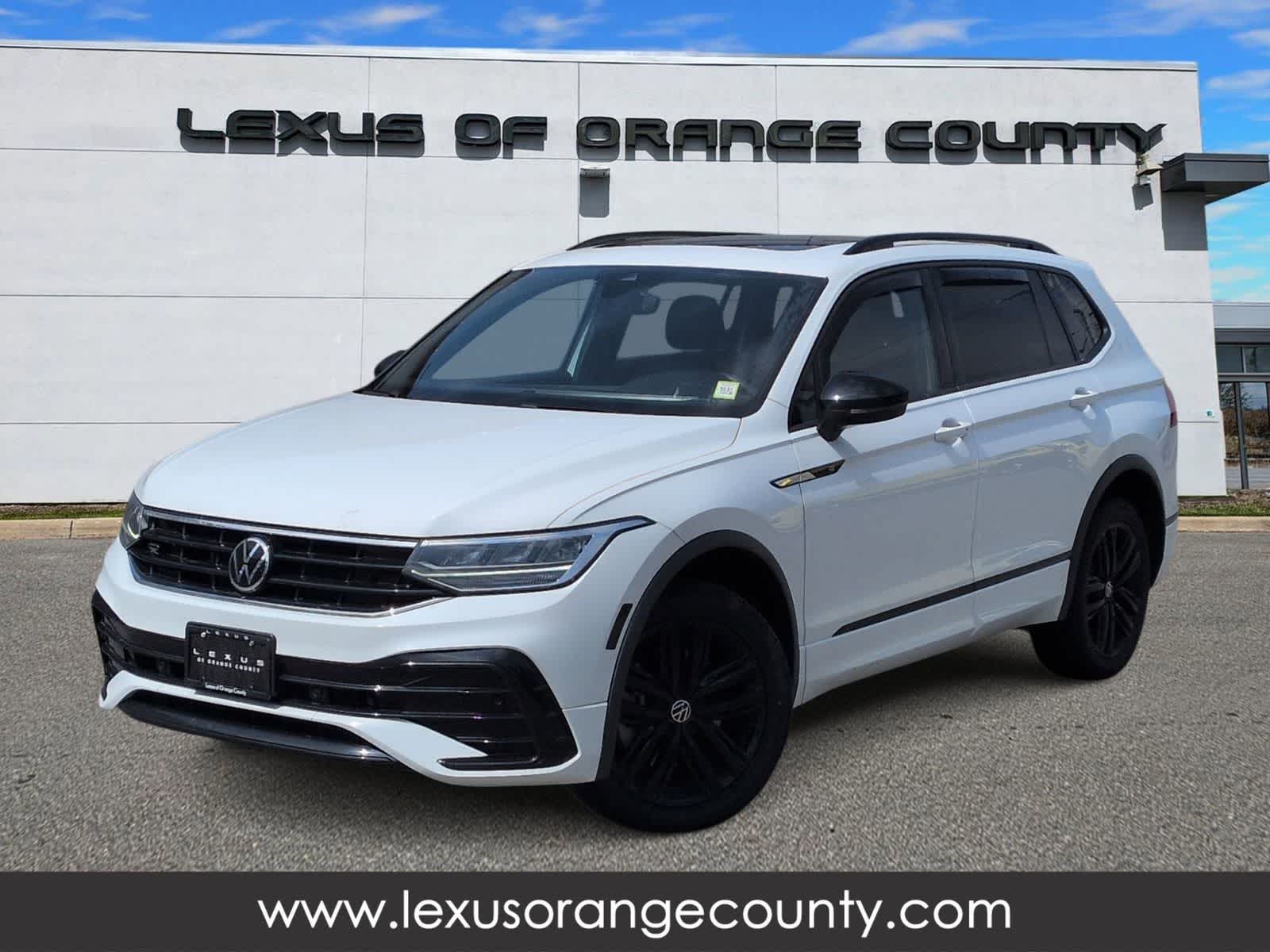 Thumbnail: 2022 Volkswagen Tiguan - 1