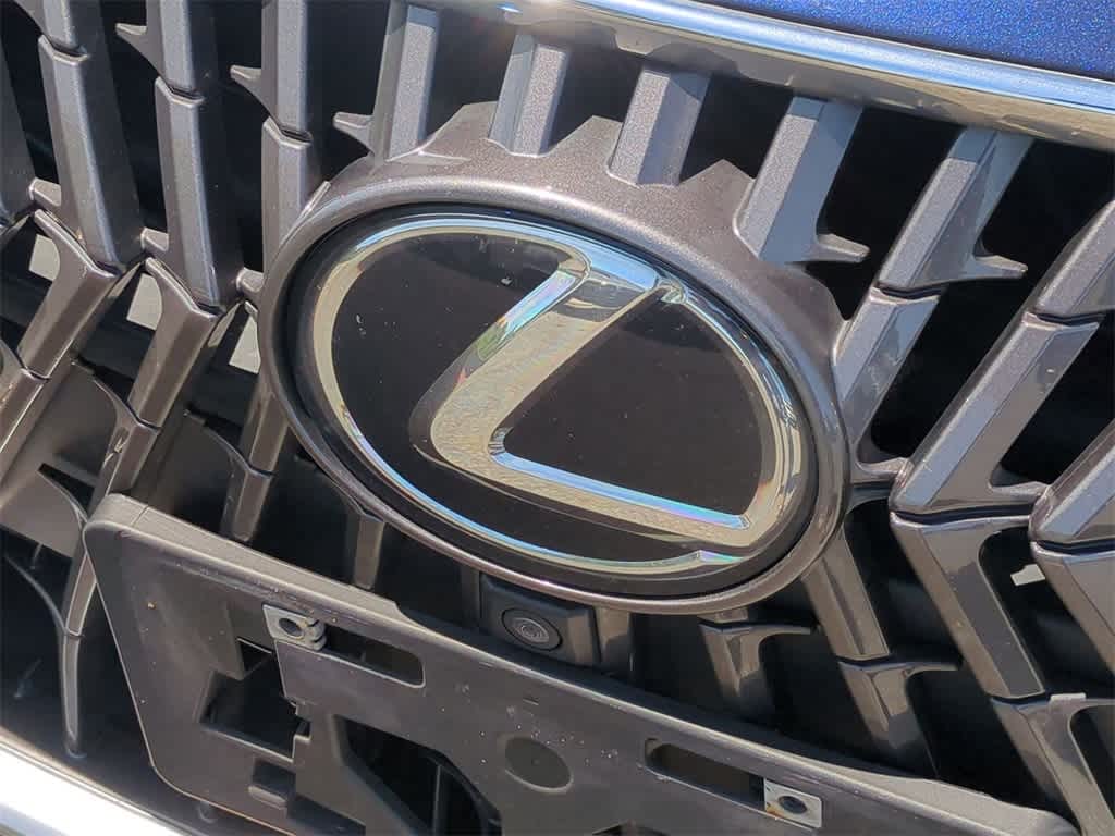 Thumbnail: 2022 Lexus ES - 12
