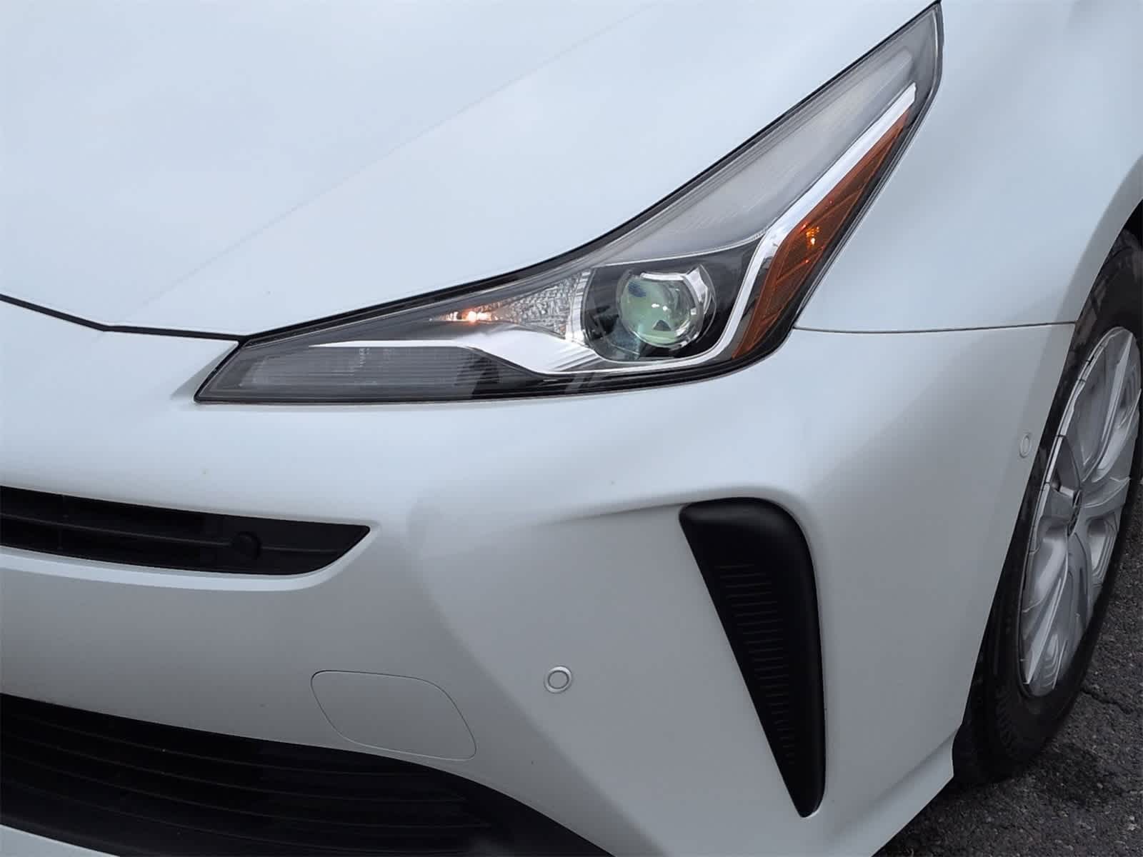 Thumbnail: 2022 Toyota Prius - 11