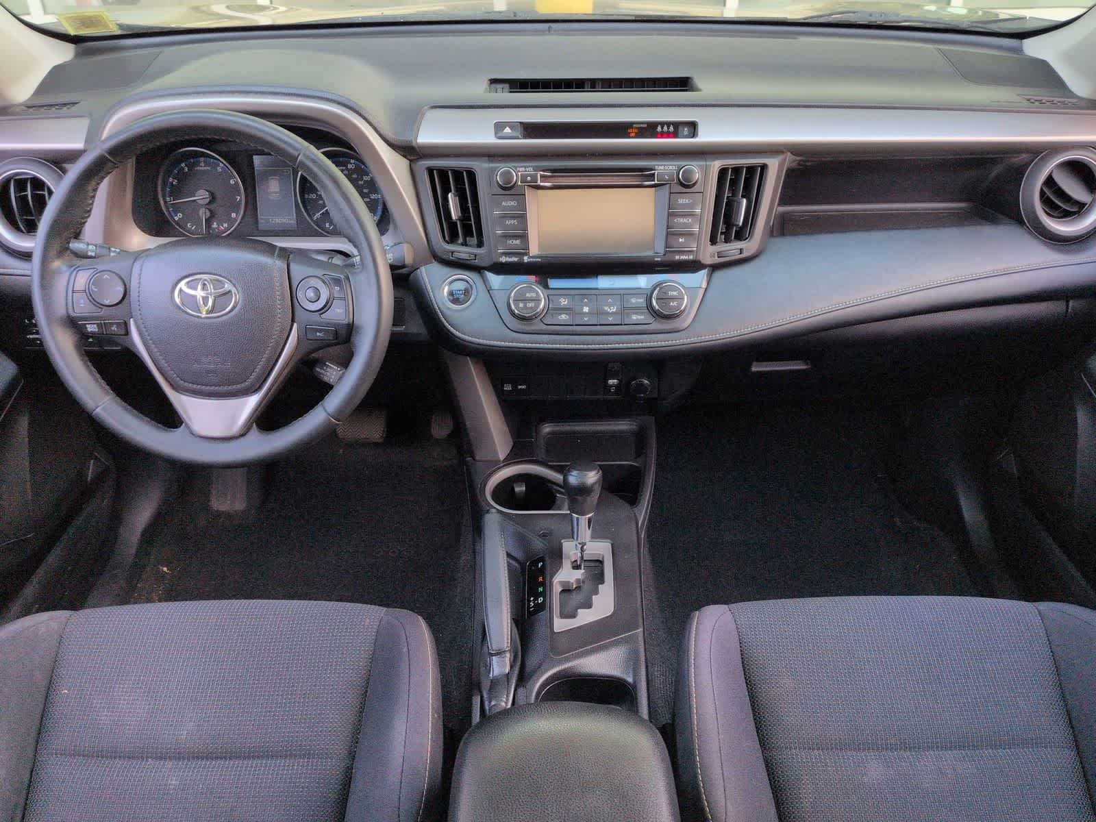Thumbnail: 2018 Toyota RAV4 - 16