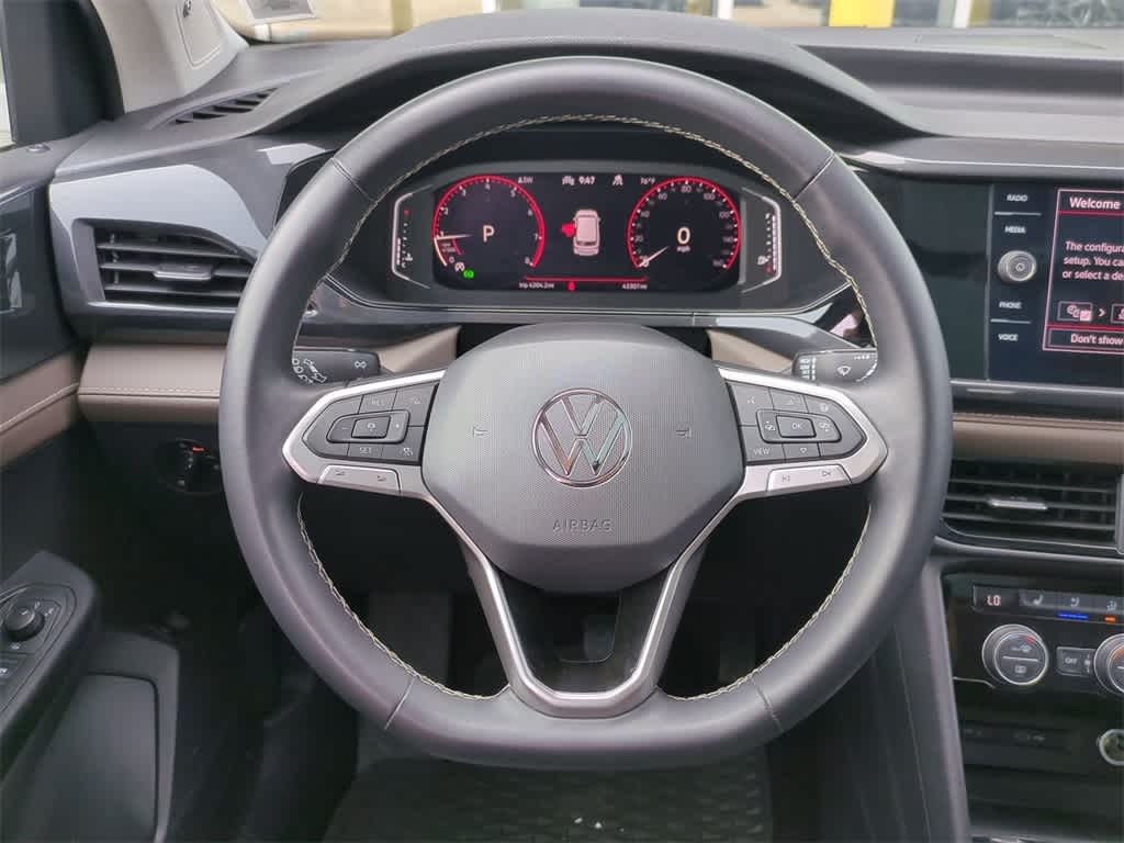 Thumbnail: 2022 Volkswagen Taos - 25