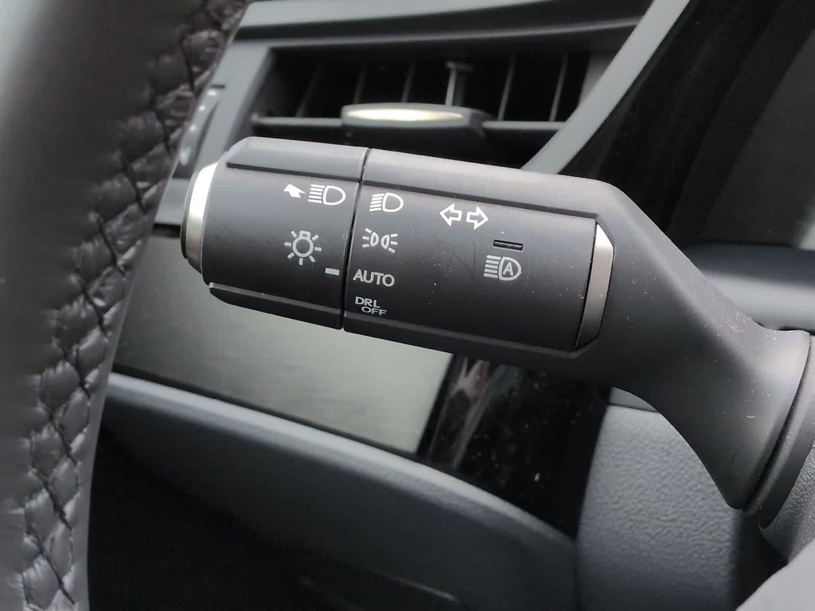 Thumbnail: 2025 Lexus ES - 29