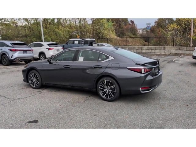 Thumbnail: 2025 Lexus ES - 6