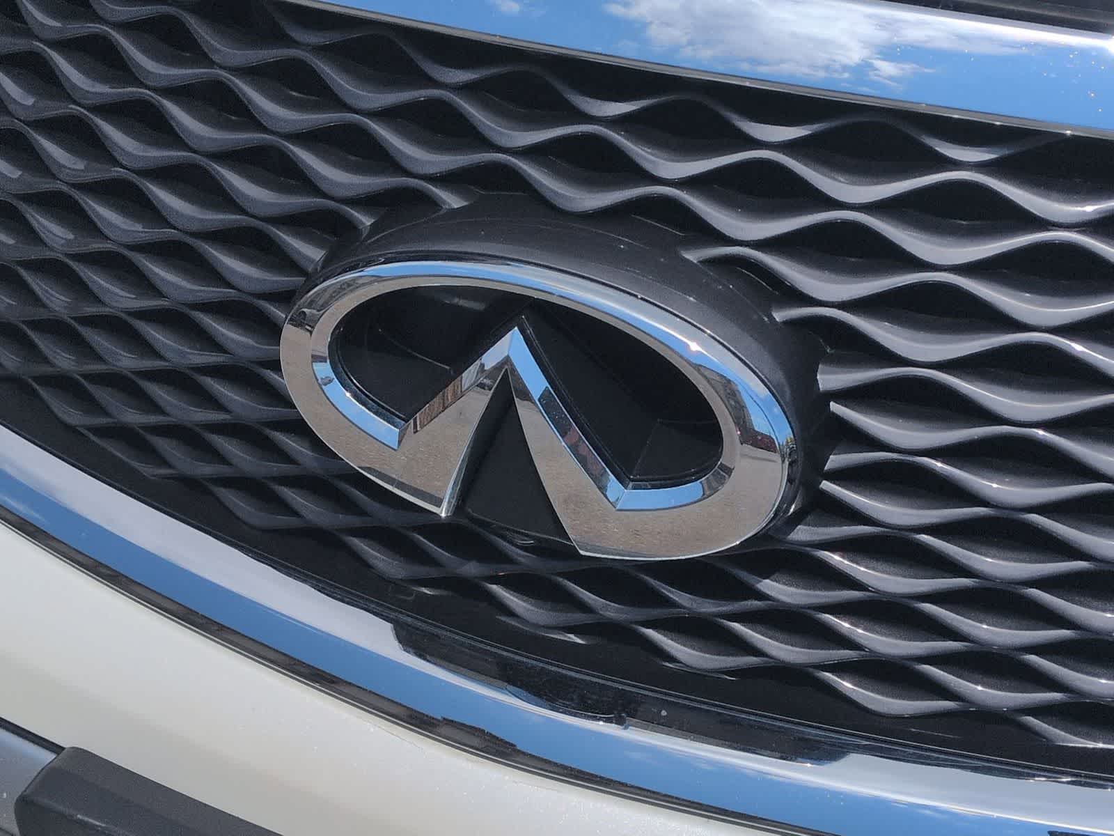 Thumbnail: 2017 INFINITI QX50 - 12