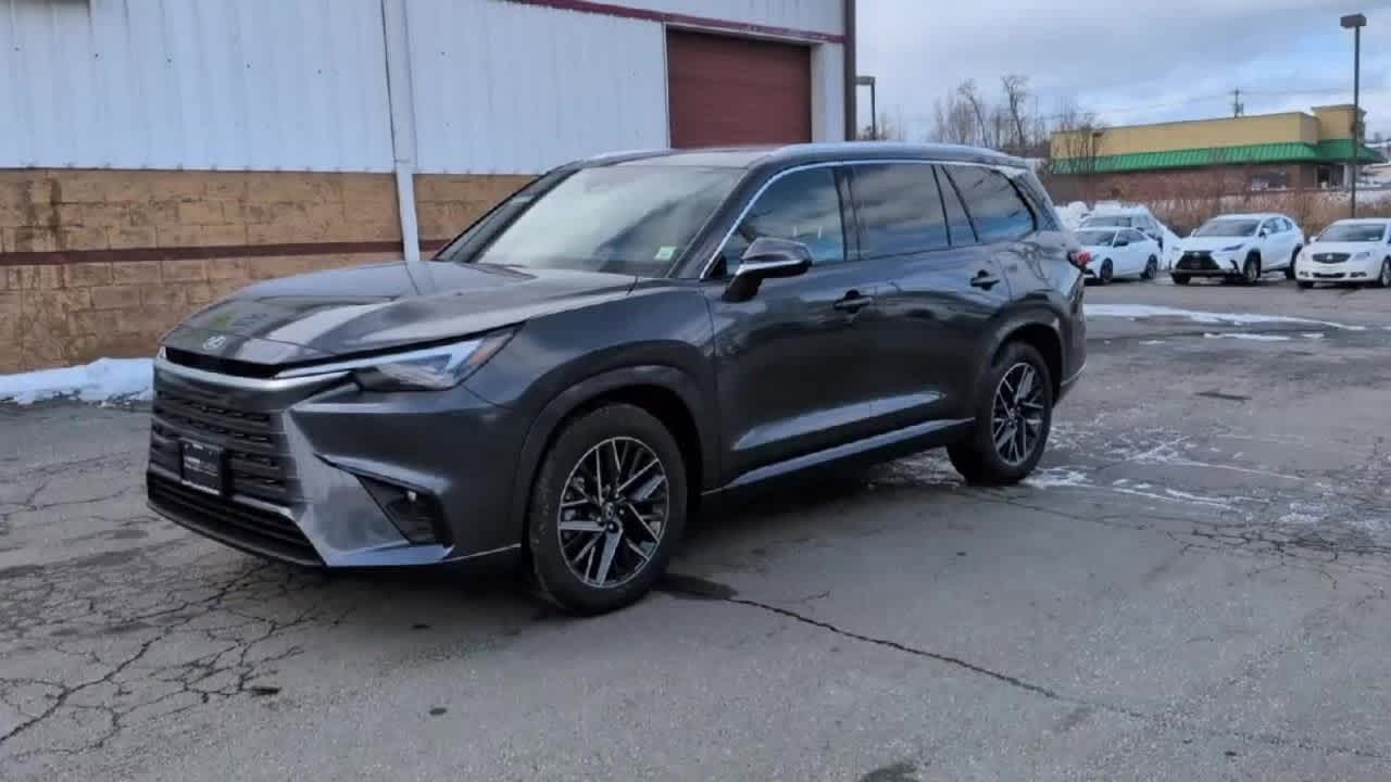 Thumbnail: 2025 Lexus TX - 4