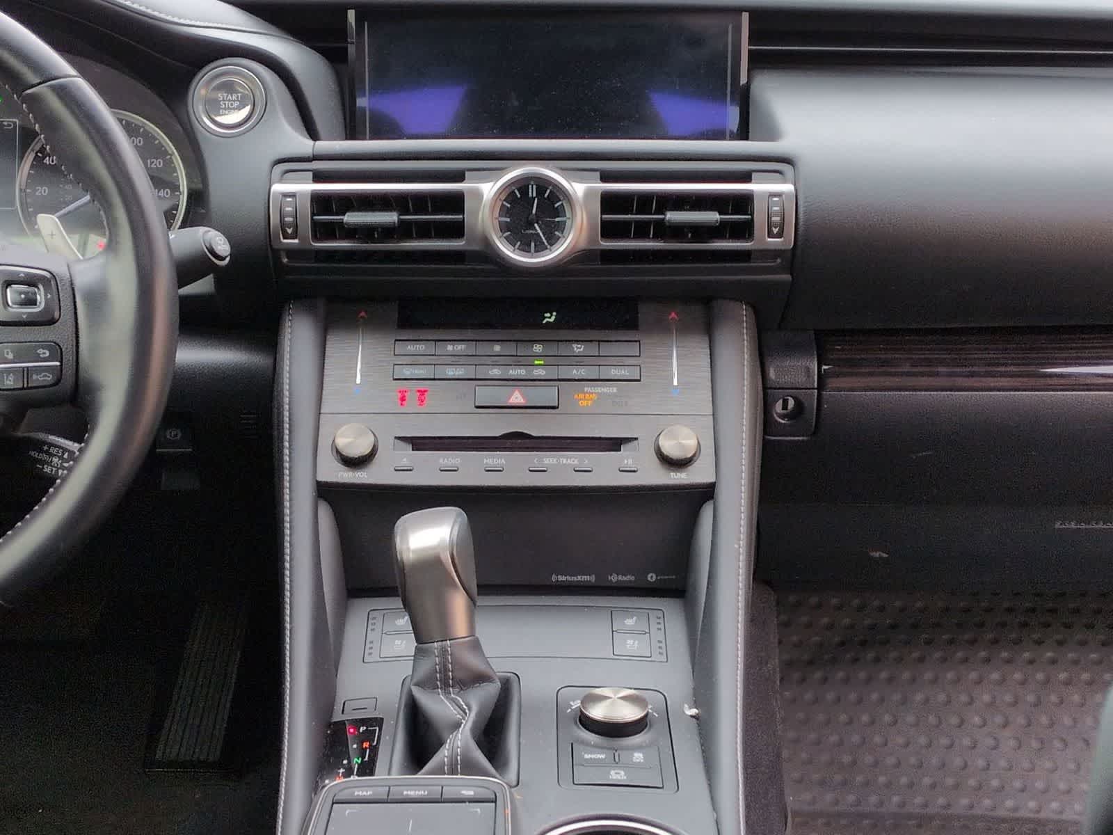 Thumbnail: 2022 Lexus RC - 30