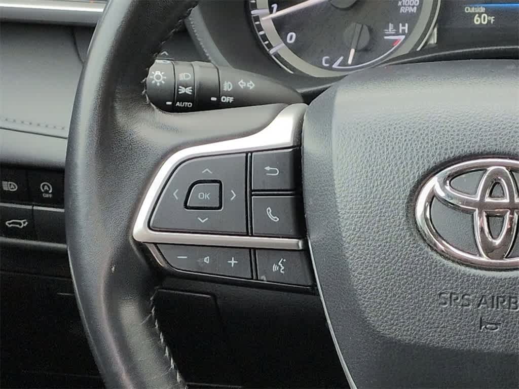 Thumbnail: 2023 Toyota Highlander - 23