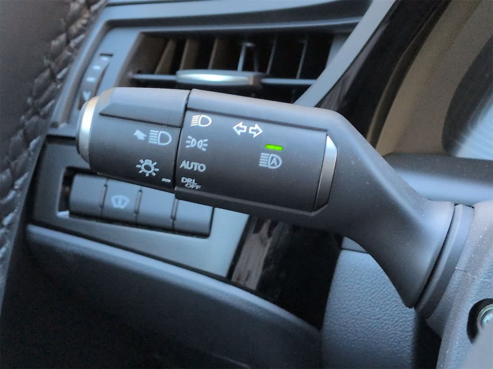 Thumbnail: 2025 Lexus ES - 29