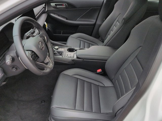 2026 Lexus IS 350 F SPORT - Photo 17