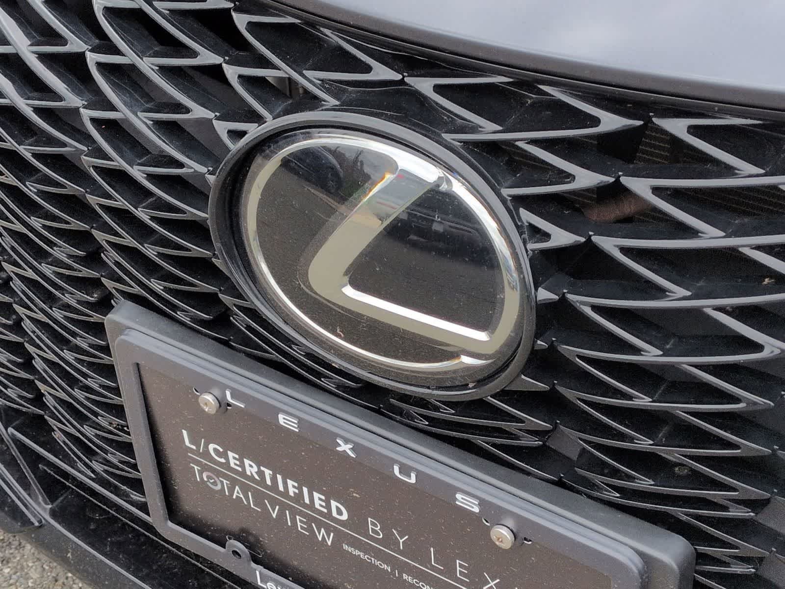 Thumbnail: 2023 Lexus IS - 12