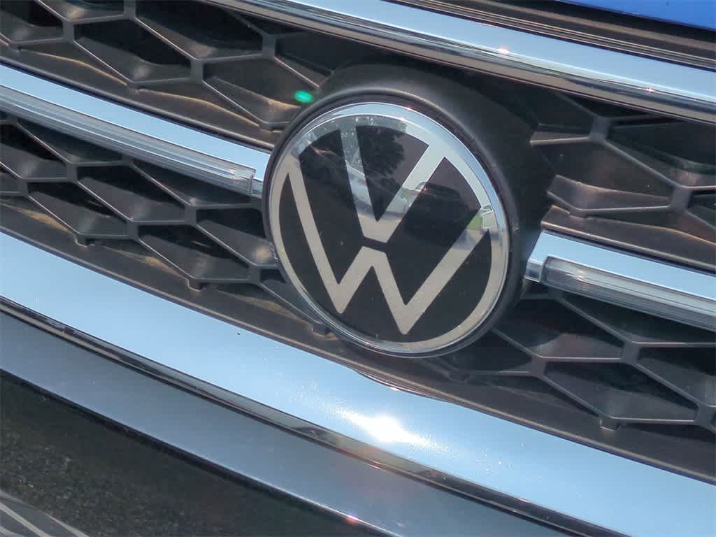 Thumbnail: 2022 Volkswagen Taos - 12