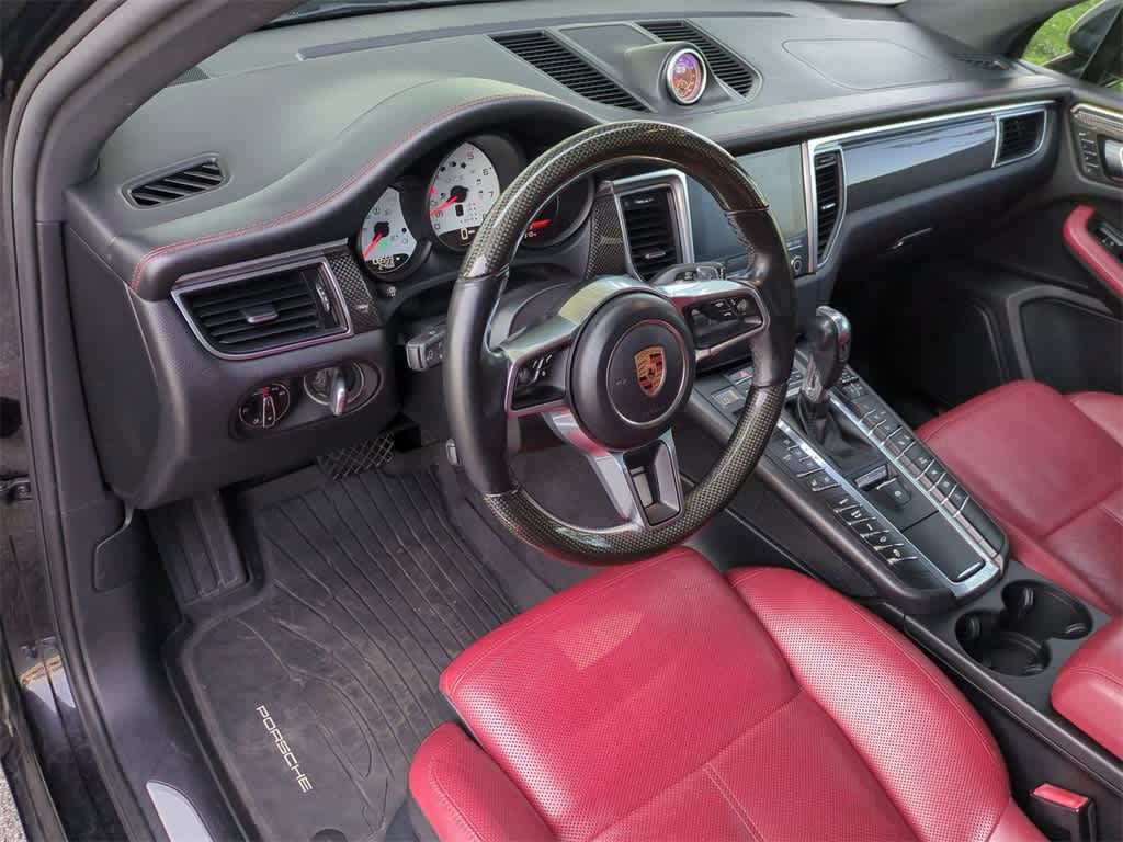 Thumbnail: 2017 Porsche Macan - 10