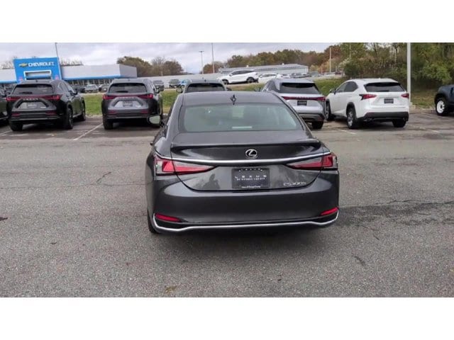 Thumbnail: 2025 Lexus ES - 7