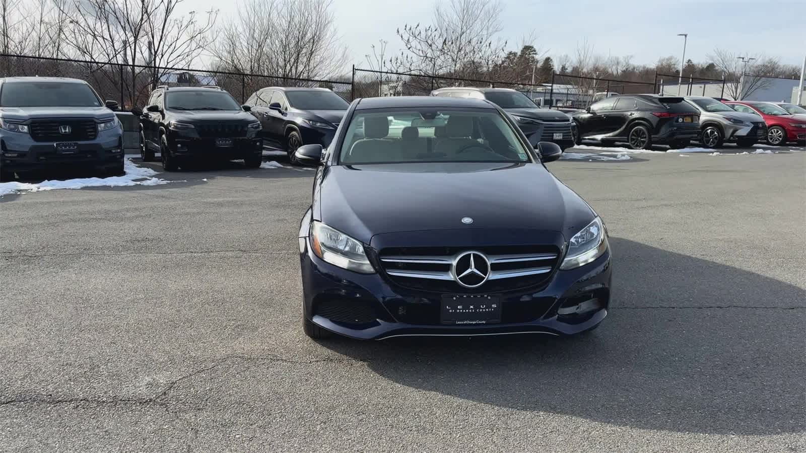 Thumbnail: 2016 Mercedes-Benz C-Class - 3