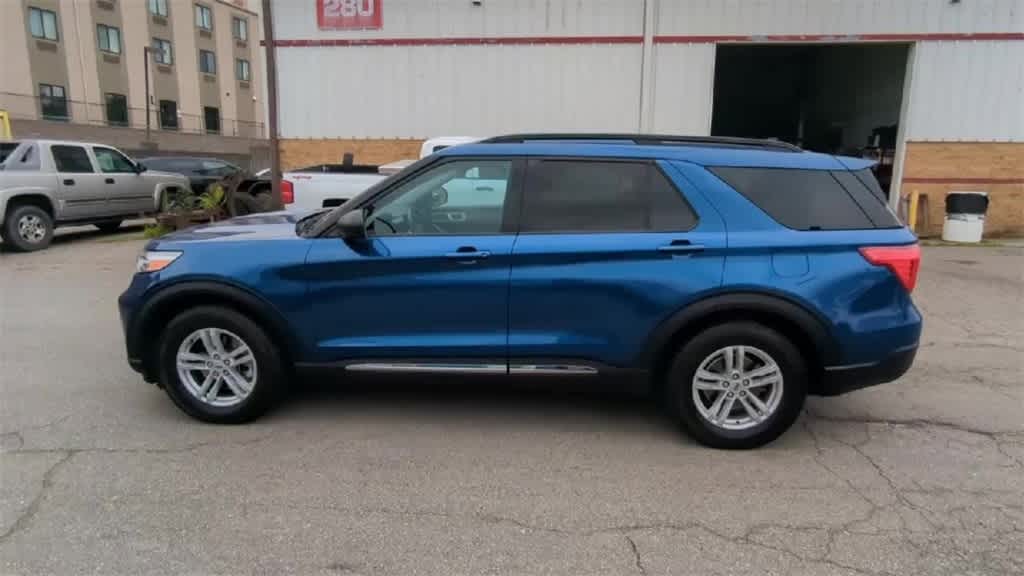Thumbnail: 2021 Ford Explorer - 5