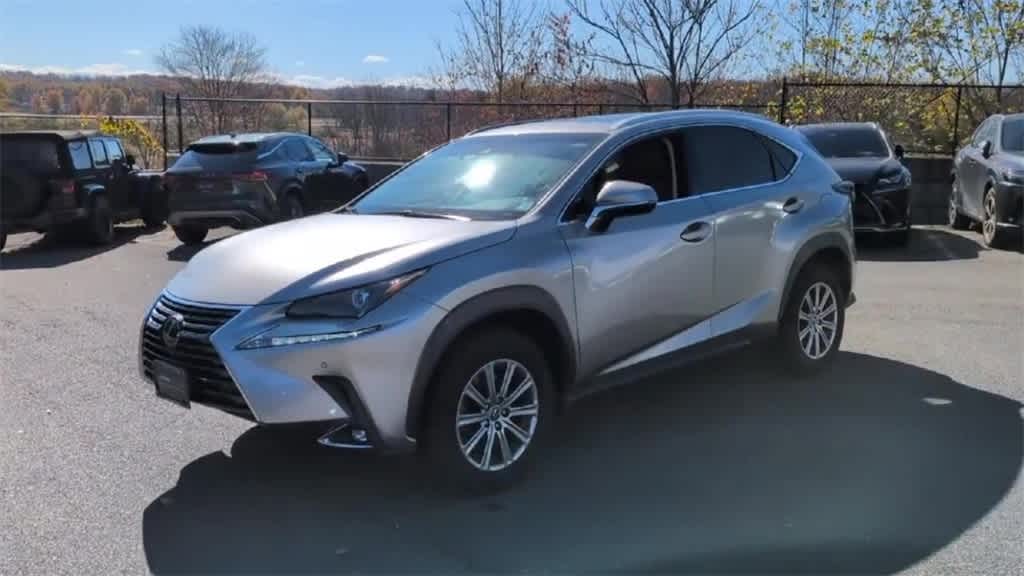 2019 Lexus NX 300 Luxury photo 4