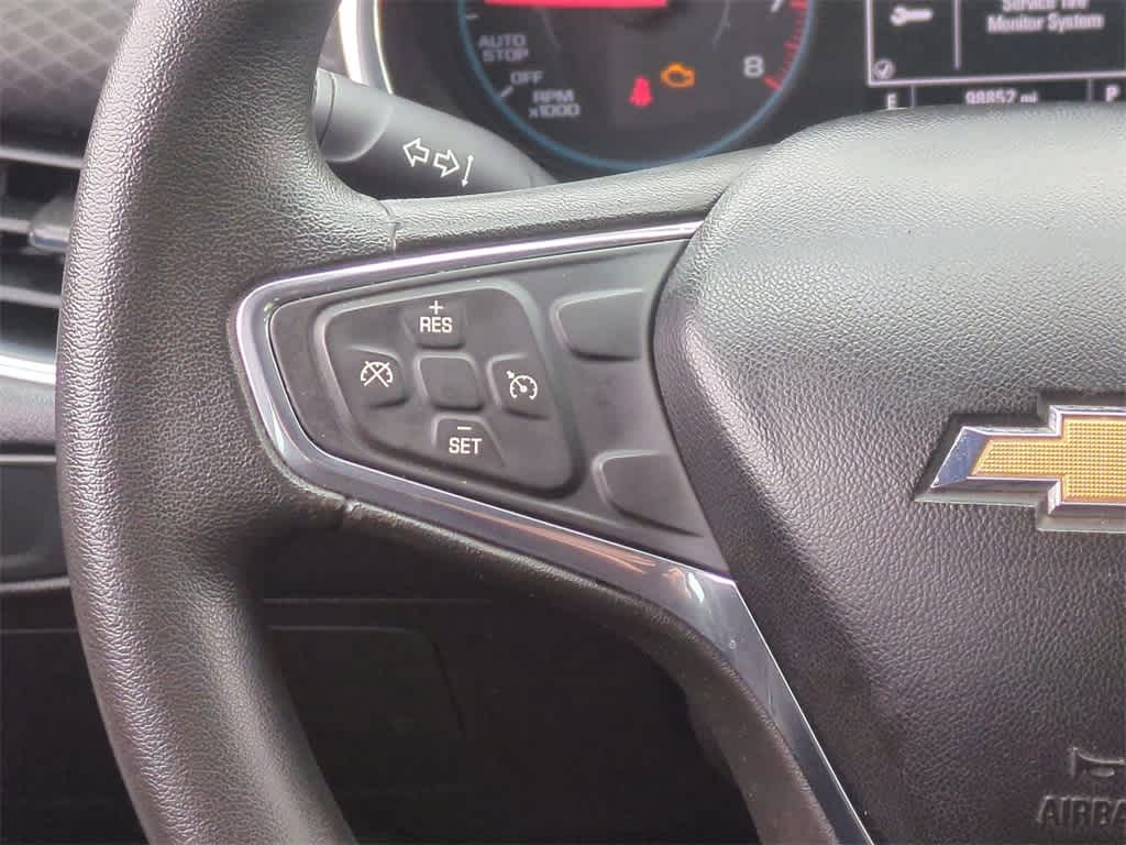 Thumbnail: 2016 Chevrolet Malibu - 24
