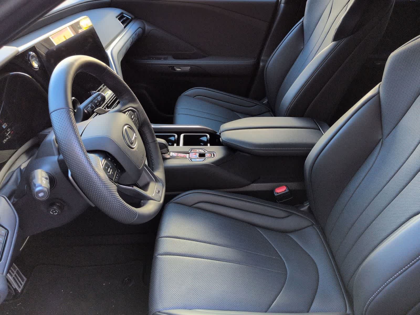 Thumbnail: 2025 Lexus TX - 17