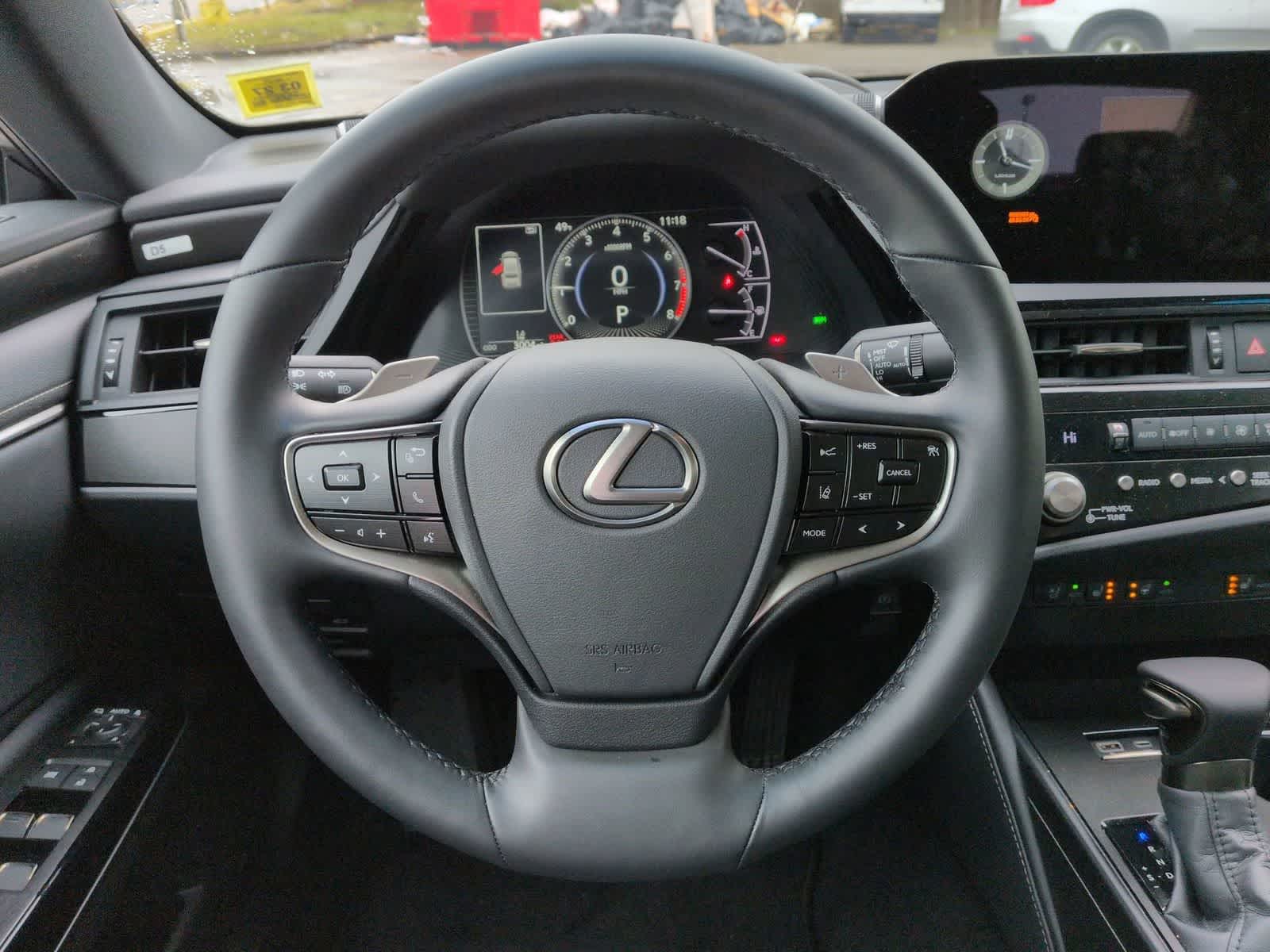 Thumbnail: 2025 Lexus ES - 25