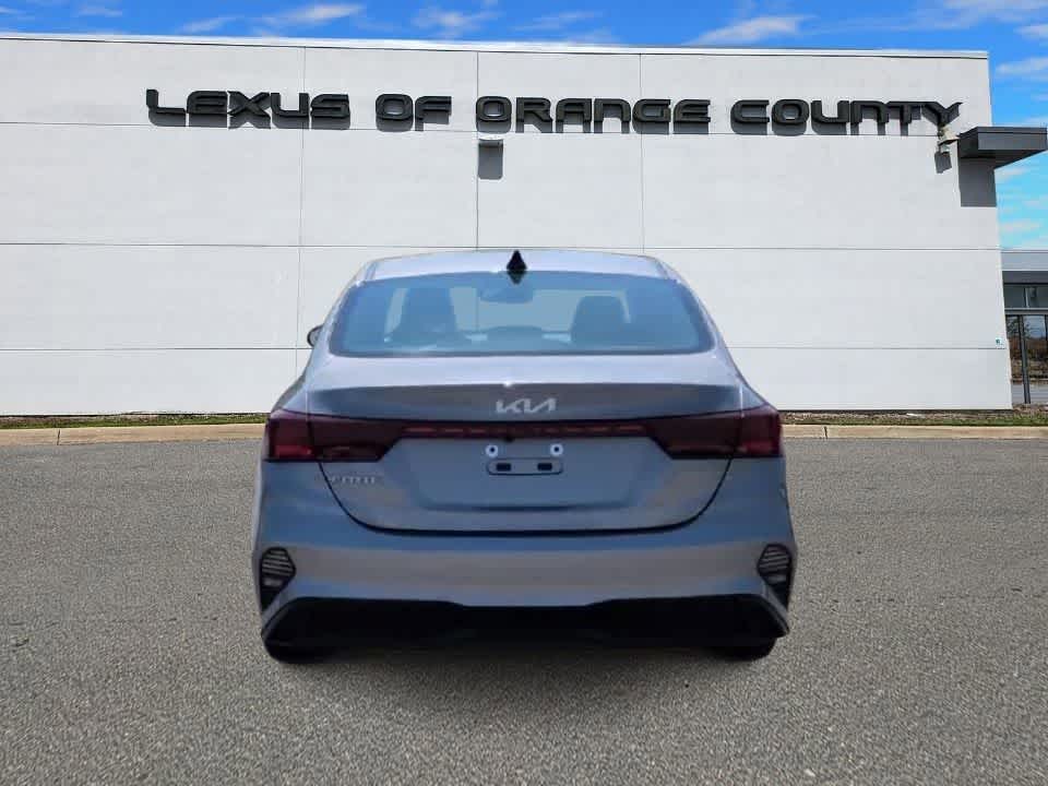 Thumbnail: 2023 Kia Forte - 7