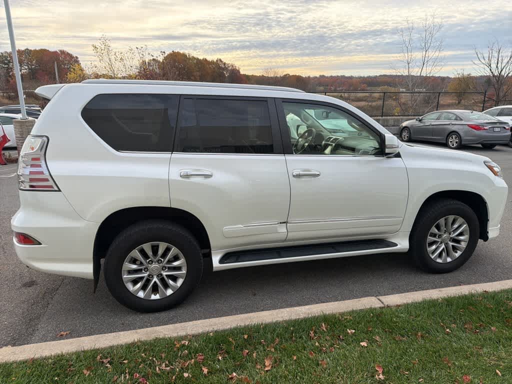 Thumbnail: 2017 Lexus GX - 6