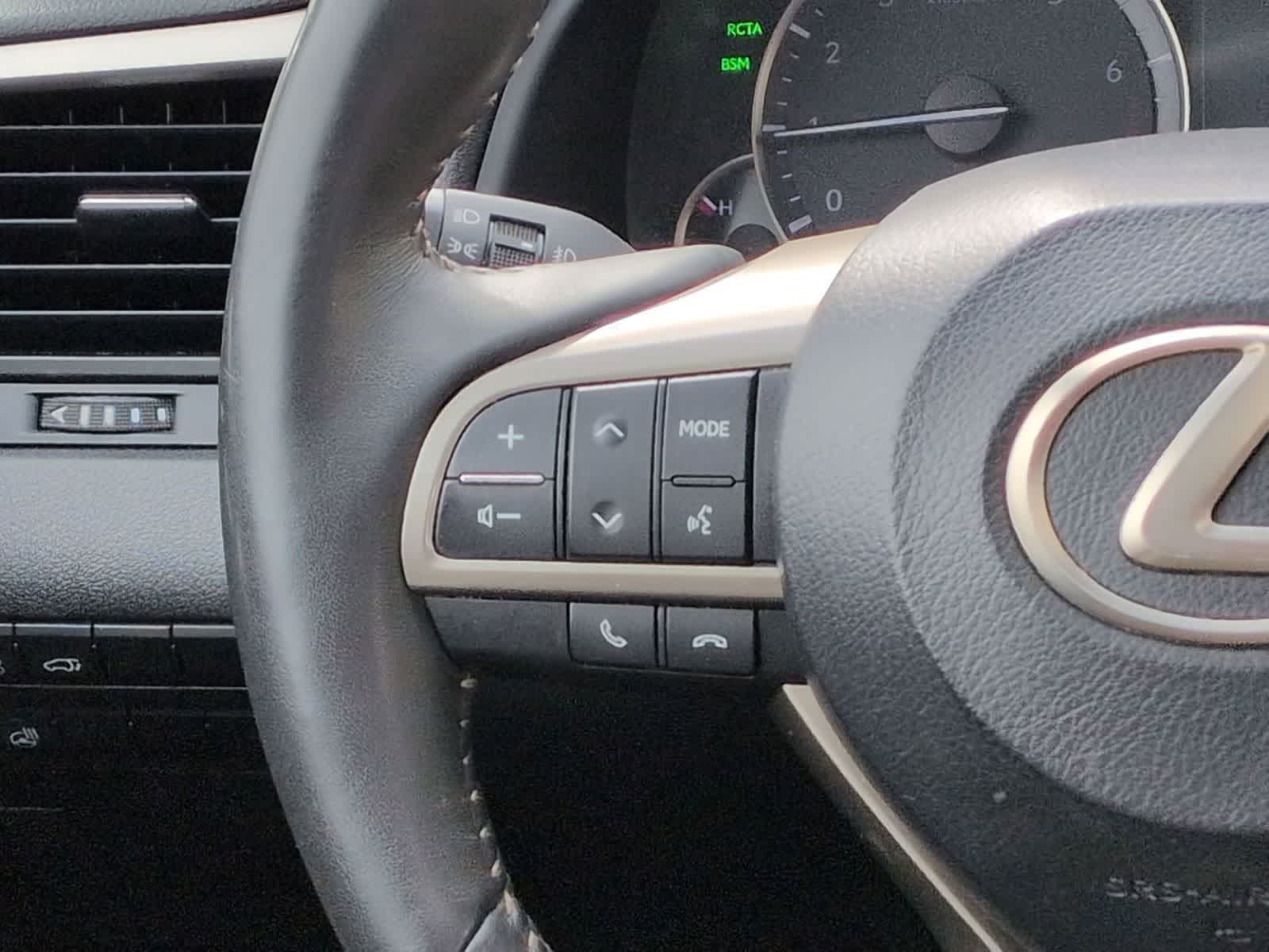 Thumbnail: 2016 Lexus RX - 26