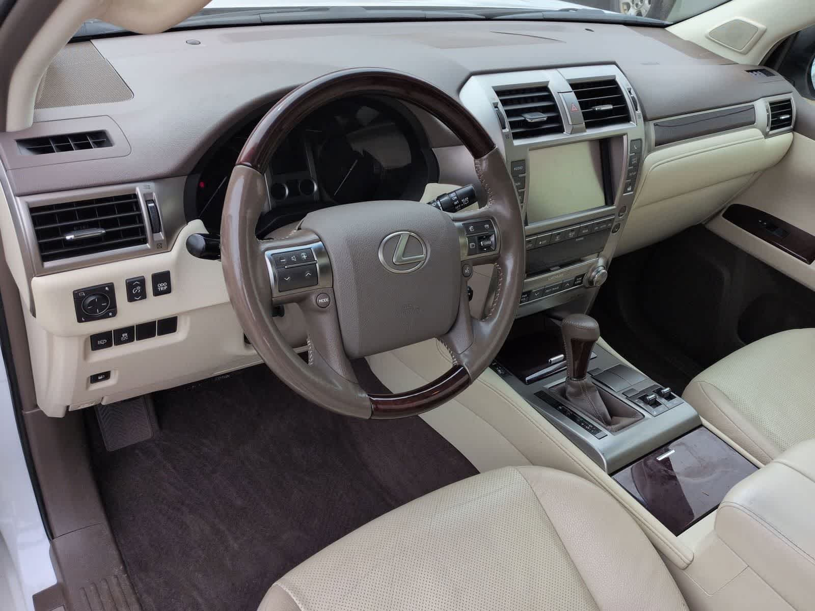 Thumbnail: 2018 Lexus GX - 10