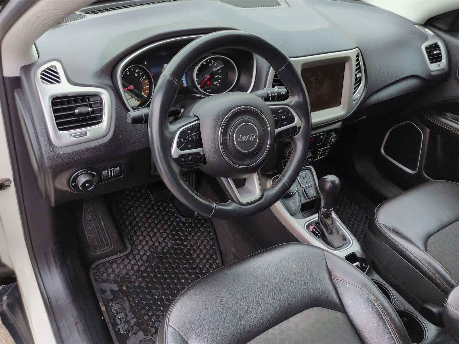 Thumbnail: 2018 Jeep Compass - 10