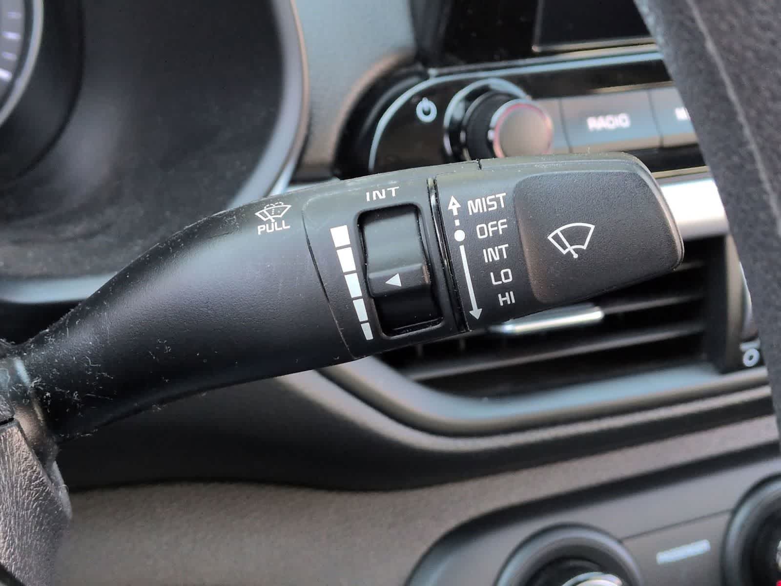 Thumbnail: 2023 Kia Forte - 25