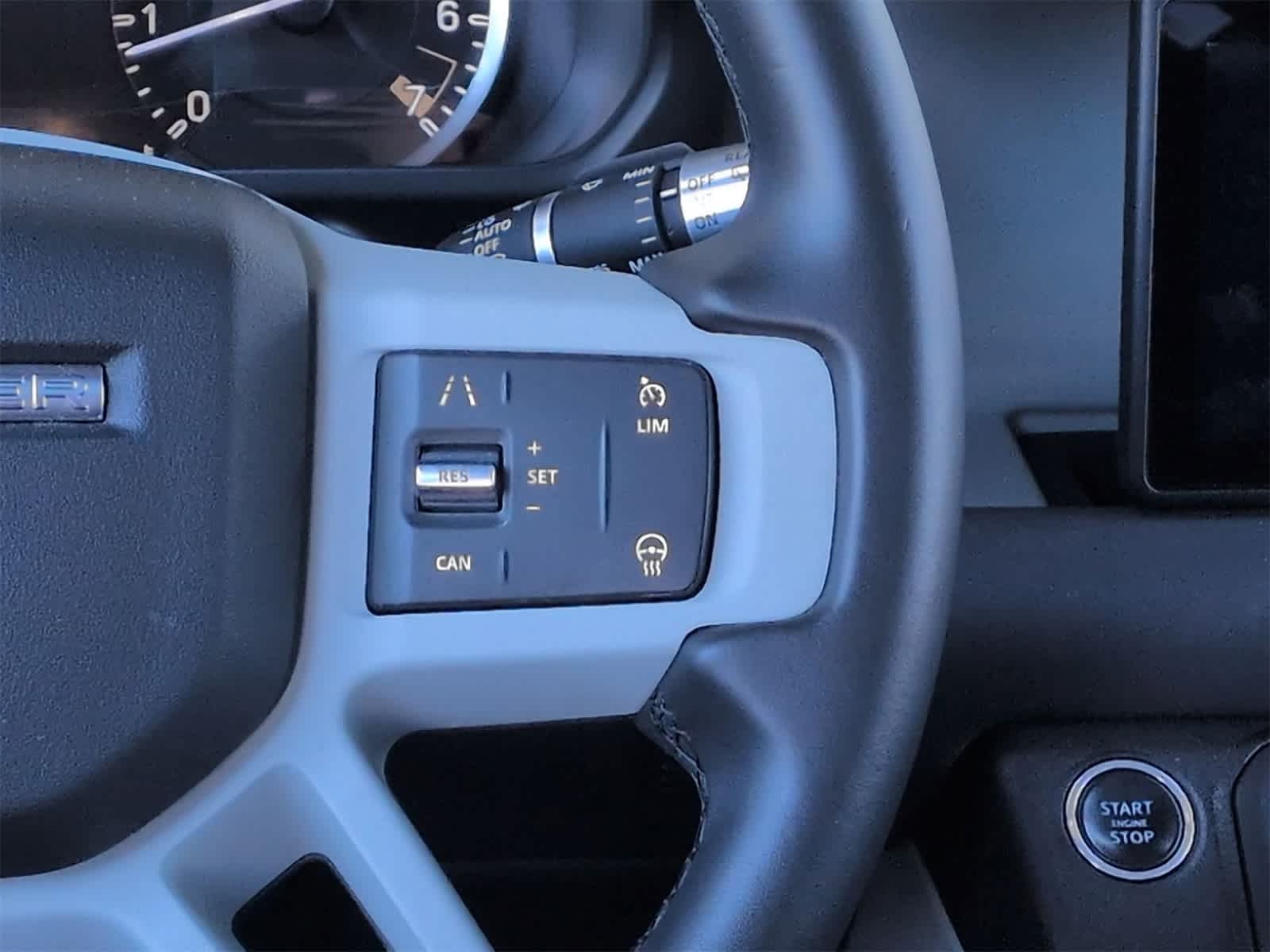 Thumbnail: 2020 Land Rover Defender - 26