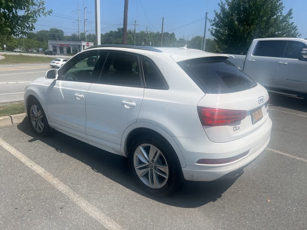 Thumbnail: 2017 Audi Q3 - 3