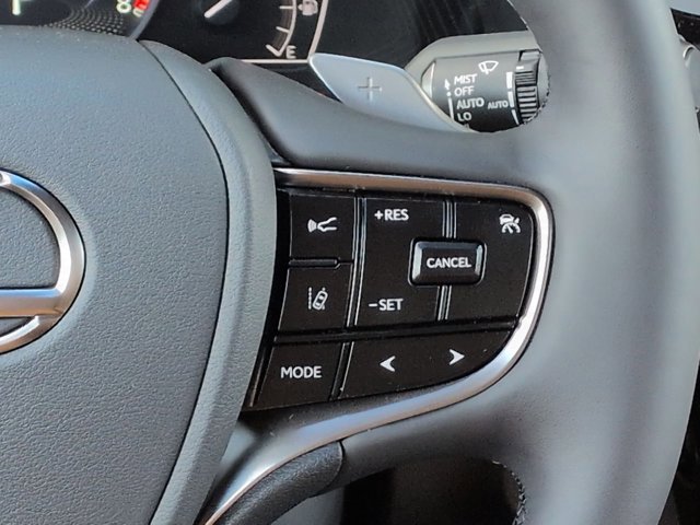 Thumbnail: 2025 Lexus ES - 27