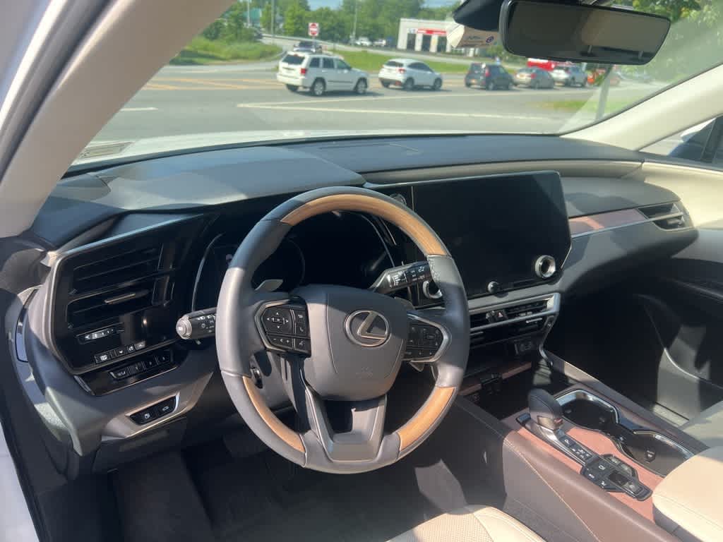 Thumbnail: 2023 Lexus RX - 7