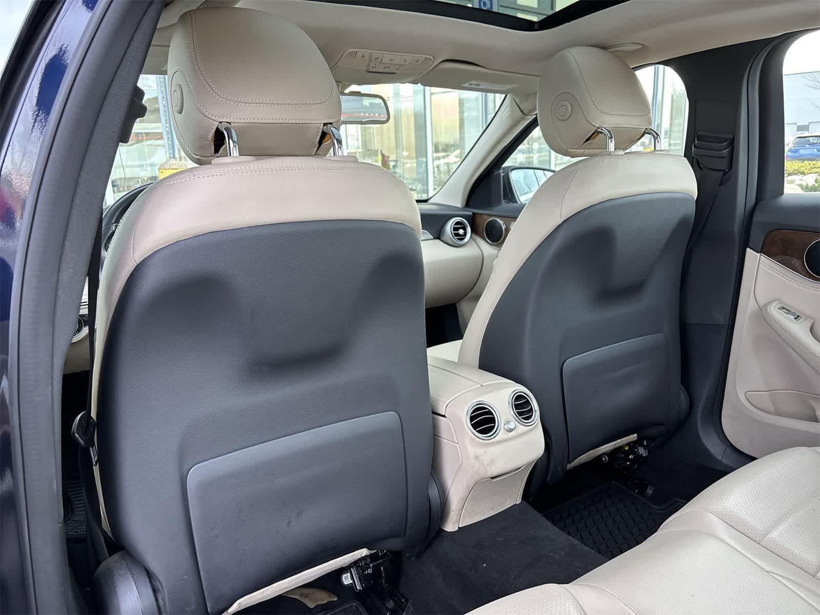 Thumbnail: 2016 Mercedes-Benz C-Class - 19